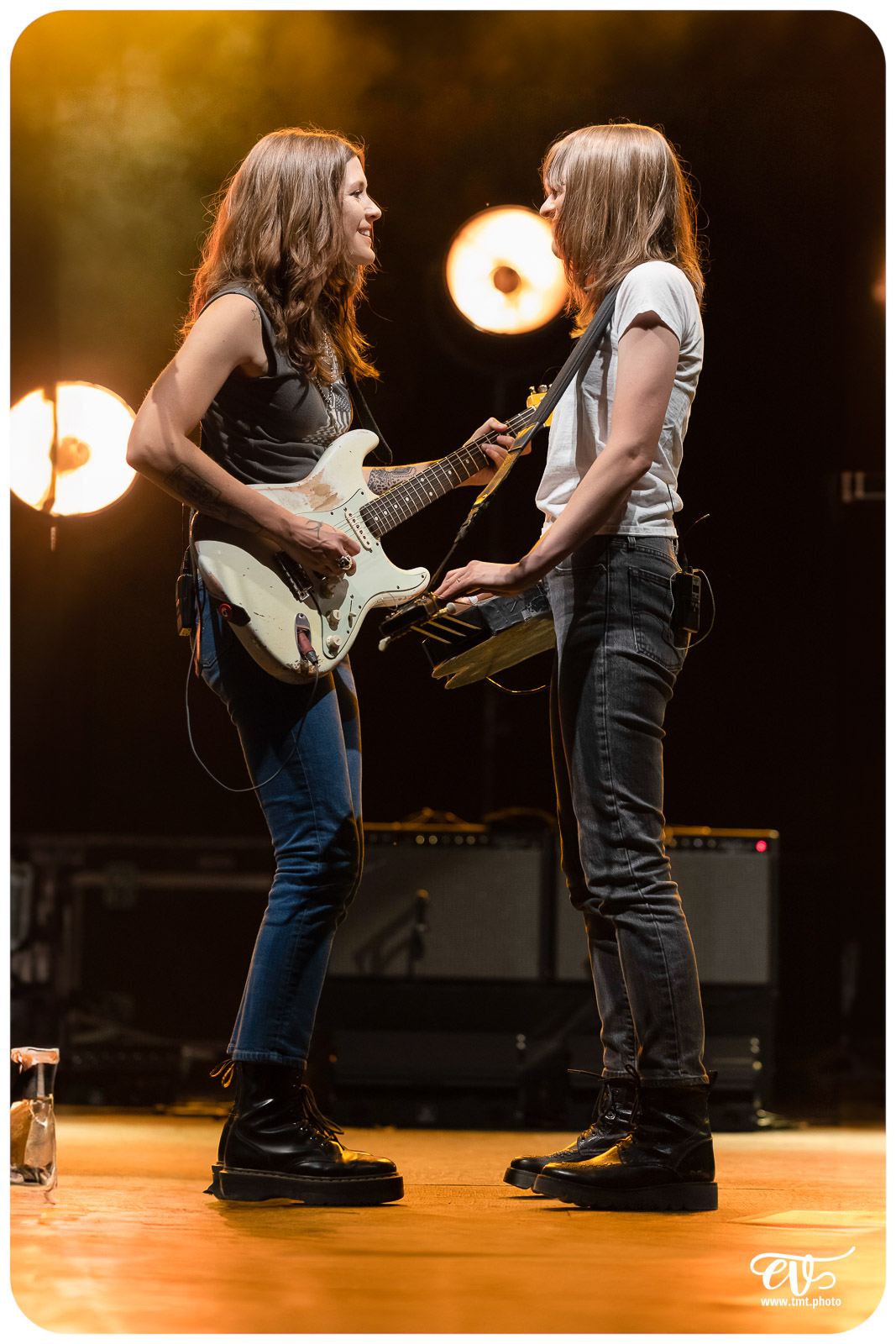 LARKIN POE